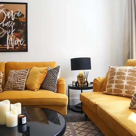 Berry's Retreat - Kist Accommodates Appartement *